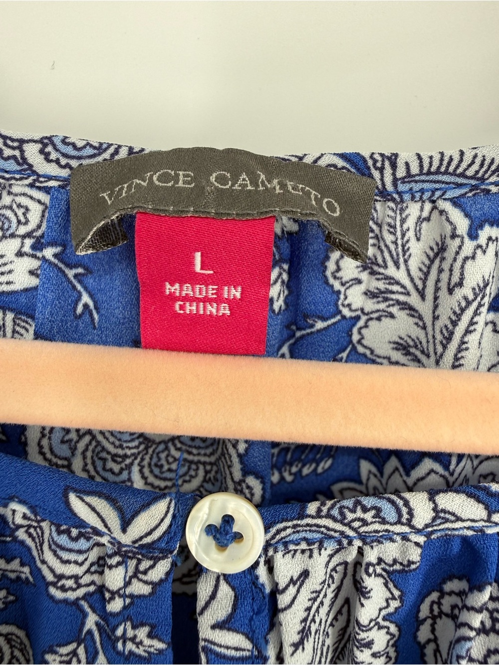 Vince Camuto Blue White Floral Keyhole Neck Boho Peasant Top Blouse Large - Picture 2 of 7
